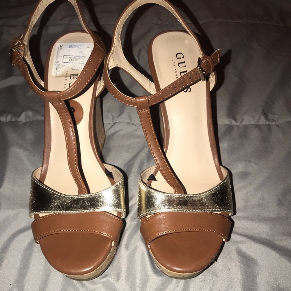 Size 8 wedges